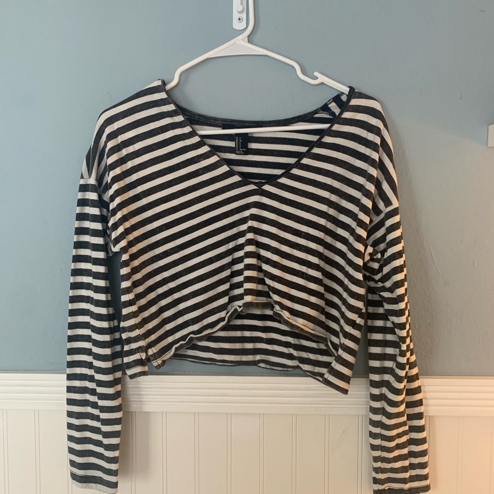 Forever 21 Cropped Striped Long Sleeve Shirt